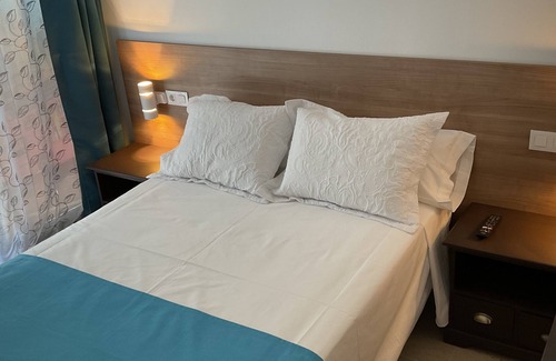 Coveta Fuma Cama Y Desayuno | Alojamiento Med The Blue Med.