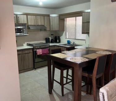 Torreón Casa | Alojamiento residencial, cerca de TSM
