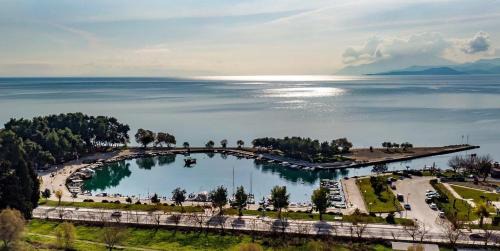 Nea Anchialos Casa | Alonaki Seafront Cottage