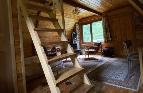 Cayeli Casa | Alone on the Mountain