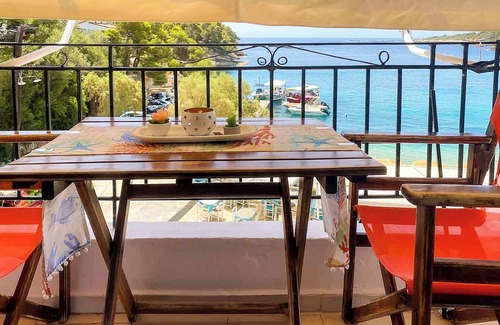 Patitiri Condominio | Alonnisos Beachfront Nest - Cozy Summer Getaway