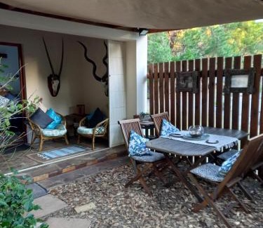 Kleinmond Apartamento | Alpaca Self Catering Cottage Kleinmond