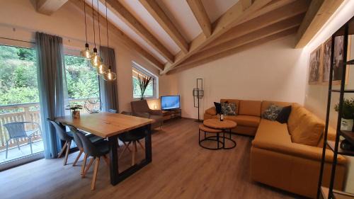 Viehhofen Apartamento | Alpen Appartements Viehhofen near Saalbach & Zell am See - incl Sommercard