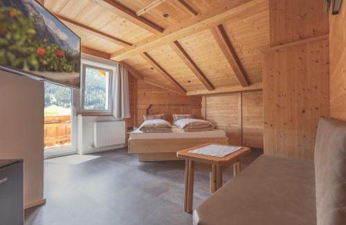 Trins Hotel | Alpen Gasthof Apartments Hohe Burg