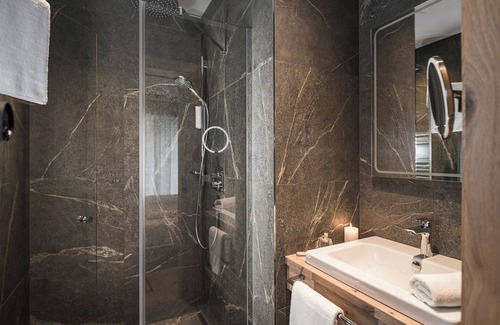 Burgstall Apartamento | Alpen Resort Schrofenblick - Wo Aktives Leben und Entspannung Treffen