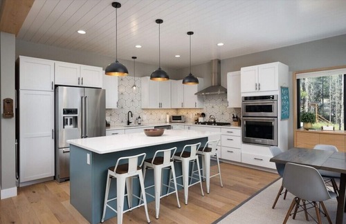 Bozeman Chalet De Esquí | Luxury Home @ Bridger Bowl and Crosscut: Last weekend of Bridger Bowl Open!