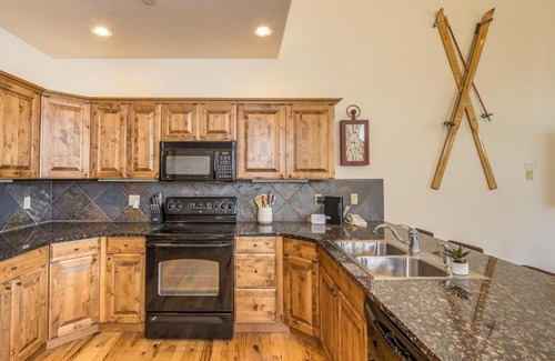 Big Sky Casa | Alpenglow Condo 36A
