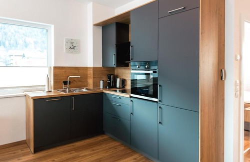 Schlitters Apartamento | AlpenLuxus presents - MARIAS Zillertalblick with Roof Terrace, 3 Bedrooms & Parking Space