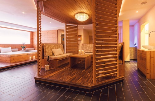 Lutago Hotel | Alpenpalace Luxury Hideaway & Spa Retreat