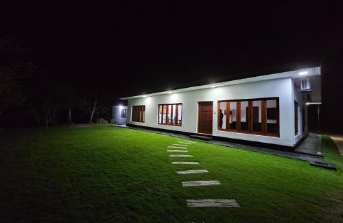 Illukkumbura Casa | Alpha Bungalow - Kandy
