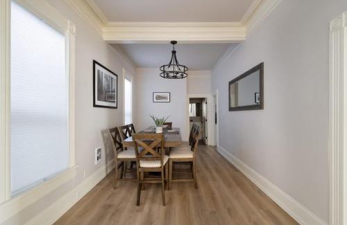 Alphabet Historic District Casa | Alphabet District - 2BR Retreat - Prime Locale