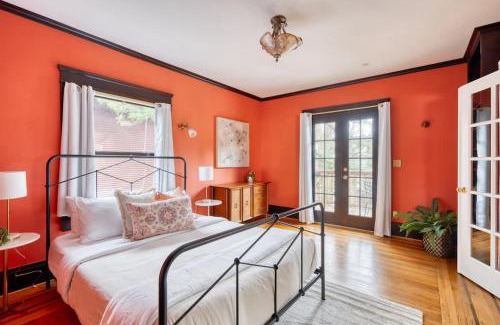 Alphabet Historic District Casa | Alphabet District Gem - AC - Patio - Fast WiFi