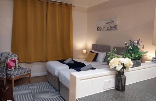Leeds Apartamento | Alphastudio-leeds-walk 2-city-centre-freepark-wifi