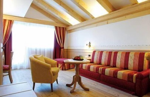 Folgarida Hotel | AlpHotel Taller