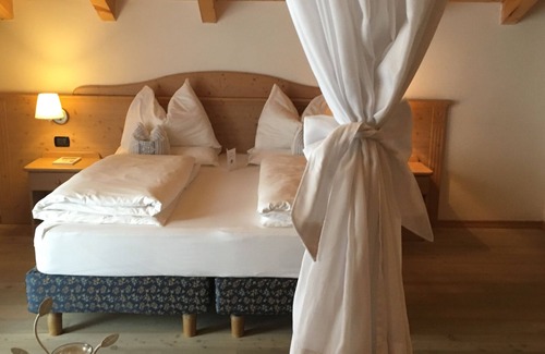 Folgarida Hotel | AlpHotel Taller