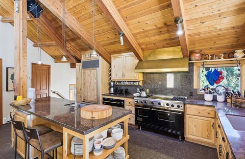 Alpine Meadows Casa | Alpine Adventure - Gorgeous 4 BR en Bear Creek - Jacuzzi privado y Walk to Trails!