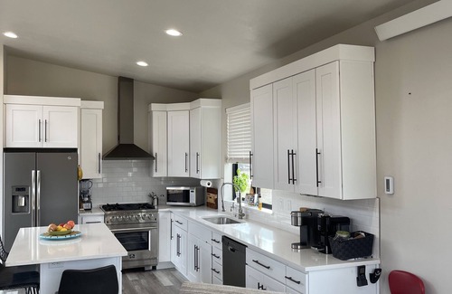 Alpine Casa | ALPINE CANYON GETAWAY!!! VIEWS, COMFORT & HOT TUB!