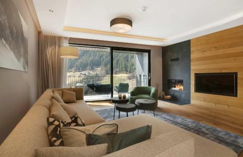 See Apartamento | Alpine Chic - Fireplace Views & Ski Resorts