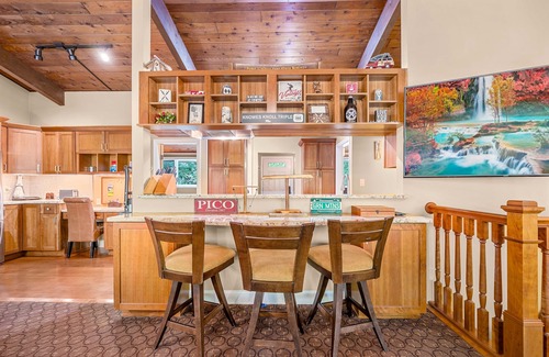 Killington Casa | Alpine Court Chalet 4 Bedroom Home