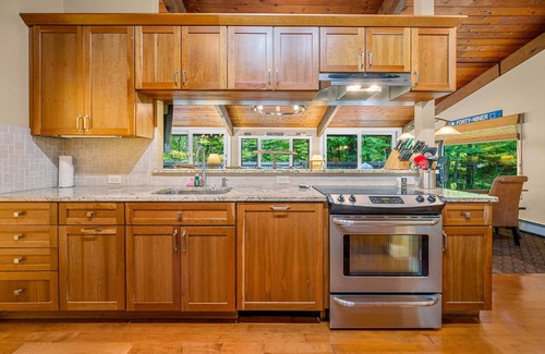 Killington Casa | Alpine Court Chalet 4 Bedroom Home