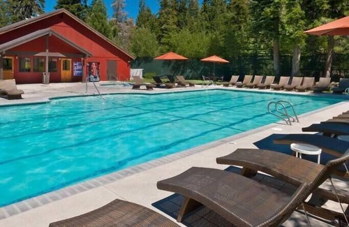 Tahoe Woods Condominio | Alpine Escape (Room), near lake & ski