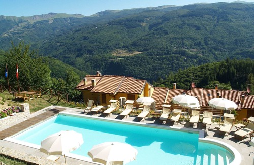 Cutigliano Chalet De Esquí | Escapada alpina en la Toscana