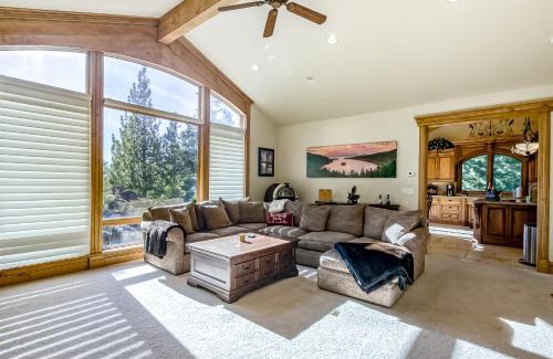 Round Hill Village Casa | Alpine Luxury