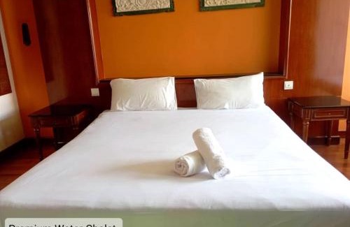 Taman Tanjung Chalet De Esquí | Alpine LXPD Premium Water Chalet