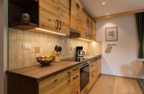 Ukanc Chalet De Esquí | Alpine SPA Chalet with Sauna & Fireplace at Lake Bohinj