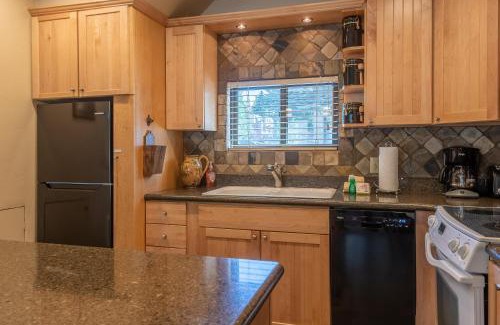 Ketchum Casa | Alpine Villa Condo 1