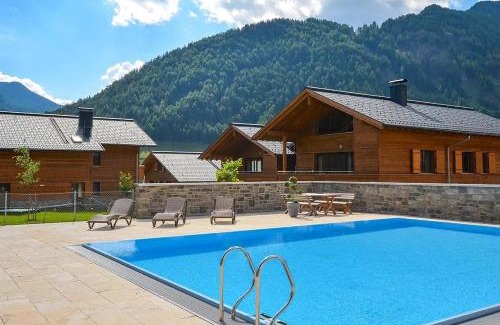 Matrei in Osttirol Apartamento | AlpinPark Chalet mit Swimmingpool, Sonnenloggia und Kamin - Großglockner Resort Kals-Matrei
