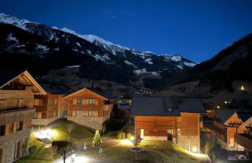 Matrei in Osttirol Apartamento | AlpinPark Chalet mit Swimmingpool, Sonnenloggia und Kamin - Großglockner Resort Kals-Matrei