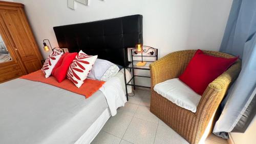 Alcala Casa | Alquiler de Habitación privada con las areas de sala, cocina y baño que se comparten cerca al Mar!