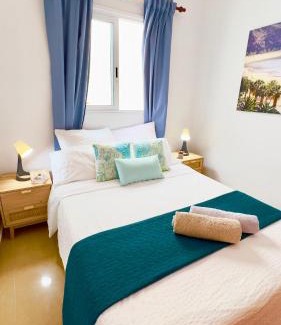 Alcala Casa | Alquiler de Habitación privada con baño compartido cerca al Mar!