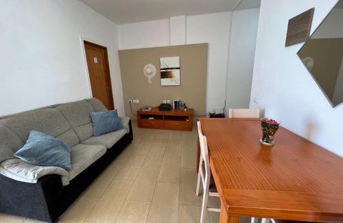 Alcala Casa | Alquiler de Habitación privada con baño compartido cerca al Mar!