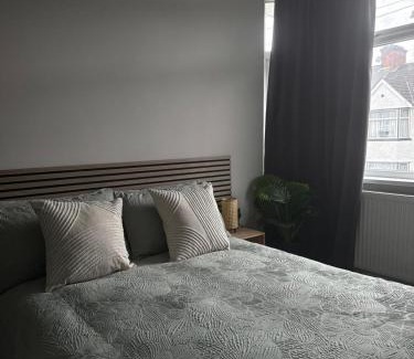 New Cross Casa | Alross Guest House with breakfast free