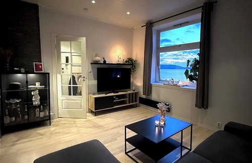 Bergenhus Apartamento | Alt du trenger: Nært Bryggen, fjell og sjø