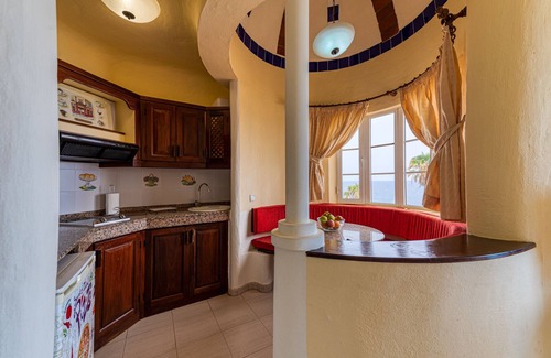 Playa del Aguila Chalet De Esquí | Altamar 52 with balcony&pool By CanariasGetaway