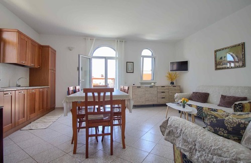 Torre Vado Casa | Alta Marea - Three Bedroom House, Sleeps 6