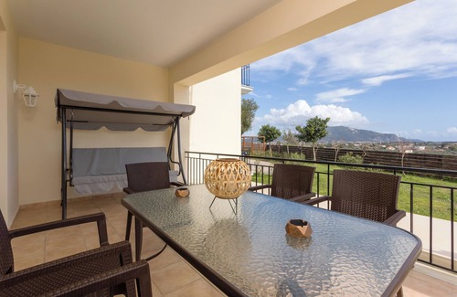 Kalpaki Apartamento | Altamira Holiday Apartment : 2-bedroom apartment in Zakynthos near Laganas