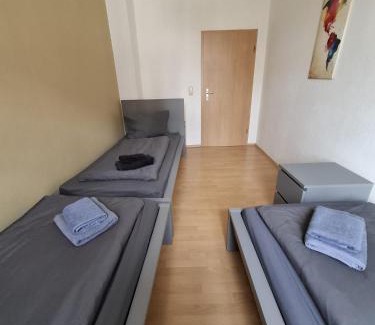 Suedvorstadt Apartamento | Altbauwohnung direkt an der Karli mit Balkon - Netflix inklusive