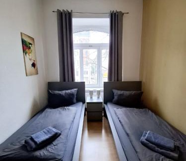 Suedvorstadt Apartamento | Altbauwohnung direkt an der Karli mit Balkon - Netflix inklusive