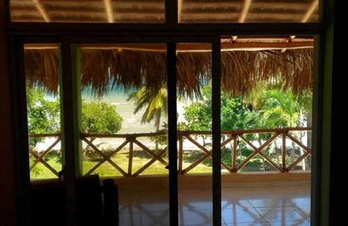 Puerto Bahia Villa | Villa Altea frente a la playa en la bahía de Samana