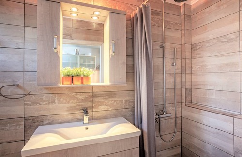 Sithonia Casa | Alterra Vita Captain's Cabin
