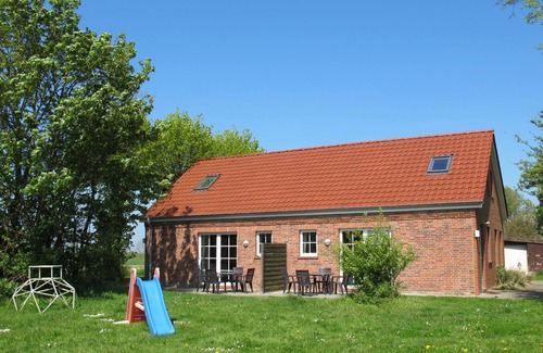 Bunde Casa | Altes Schöpfwerk by Interhome