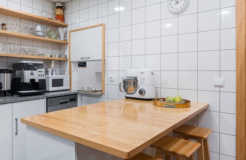 Mangualde Apartamento | ALTIDO Adorable unit w/ Gym & Communal pool