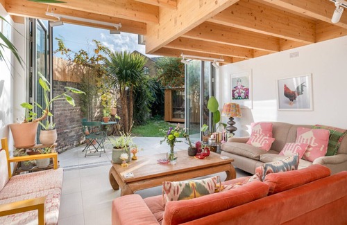 Hackney Wick Casa | ALTIDO Modern design house w/ garden