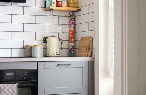 Bonnington Apartamento | ALTIDO Gorgeous 1-bed flat near Botanic Gardens