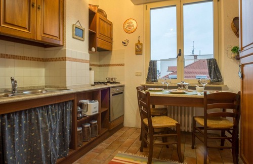Ghisolfa Apartamento | ALTIDO Warm Family Flat for 6 w/Terrace in Milan