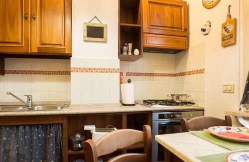 Ghisolfa Apartamento | ALTIDO Warm Family Flat for 6 w/Terrace in Milan